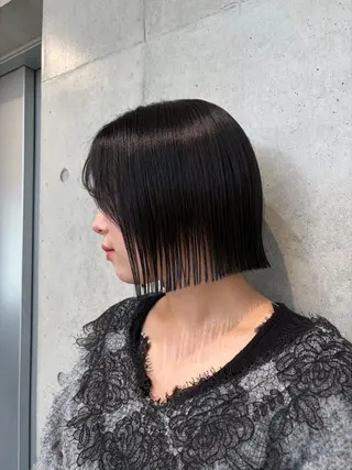 ショート カラー ヘアアレンジ ボブ艶モテカラー🫧 カリンのヘアスタイル