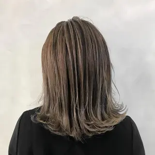 ショート カラー ブリーチ&髪質改善 TAIGAのヘアスタイル