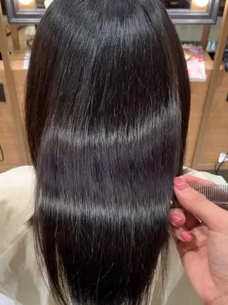 ロング カラー 澤村 志織のヘアスタイル