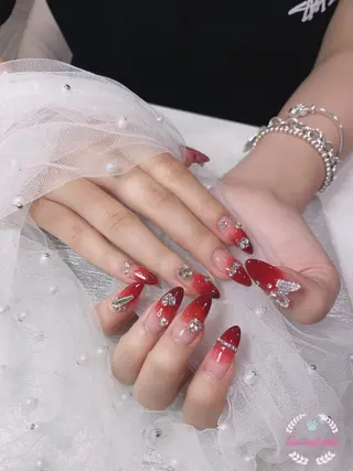 ネイル Tinaネイル 難波のネイルデザイン