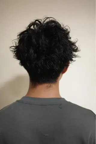 ショート パーマ メンズ 浅岡 昭汰のヘアスタイル