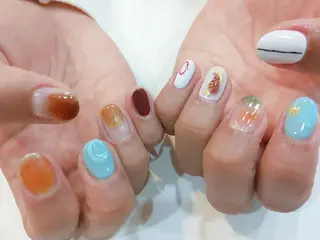ネイル はばすみれ🎀ﾈｲﾙ 光ﾌｪｲｼｬﾙ ﾍｱのネイルデザイン