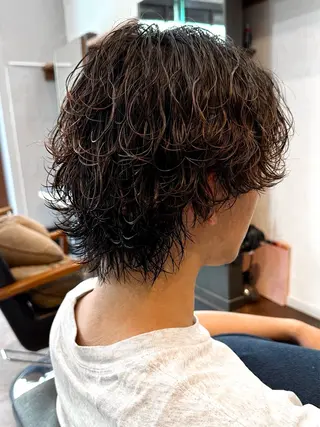 ショート パーマ メンズ ホンマハルヤ/ パーマ・カラーのヘアスタイル