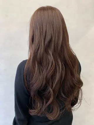 ロング 河上 麻衣/白髪ぼかしのヘアスタイル