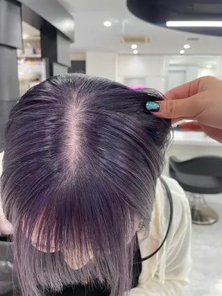 ロング カラー ラベンダー💜 グレージュ🩶のヘアスタイル