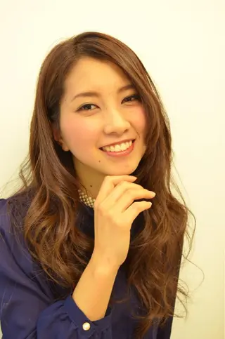 ロング カラー パーマ アズグロウヘアー福本 明里のヘアスタイル