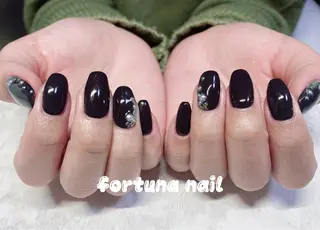 ネイル Nail •Head スパFortunaのネイルデザイン