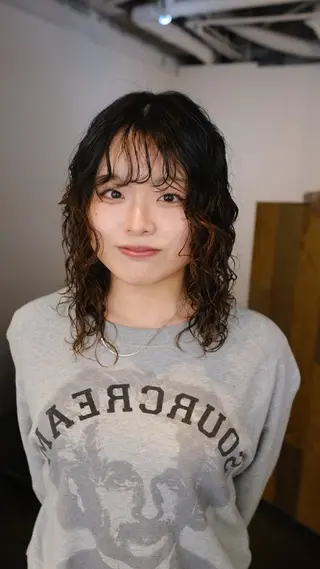 ミディアム BELO OSAKA カエデのヘアスタイル
