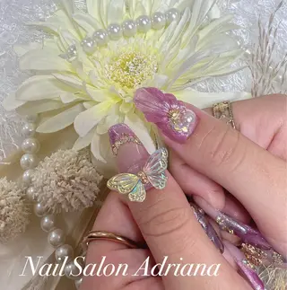 ネイル ADRIANA 大久保駅前徒歩2分のネイルデザイン