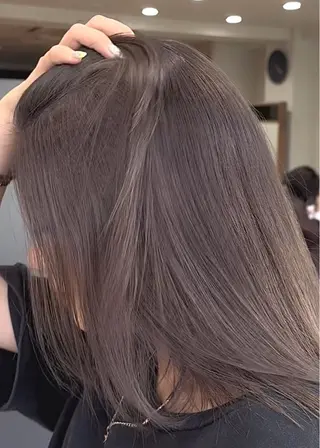 ミディアム カラー カンノ シュンのヘアスタイル