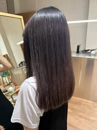 セミロング 伊藤 由華のヘアスタイル