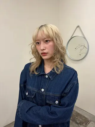 カラー 井上 七海のヘアスタイル