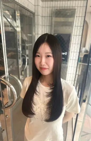 ロング カラー ᴍᴏᴇ ‎ 〈 en. 〉のヘアスタイル