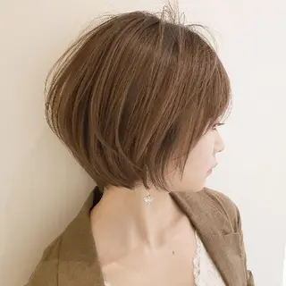 ショート 中高下 由真のヘアスタイル