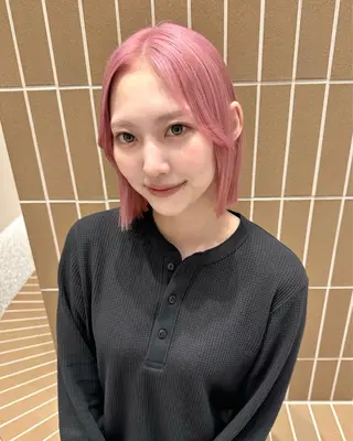 ミディアム カラー ピンクカラー/カラー 新宿美容室🎀のヘアスタイル