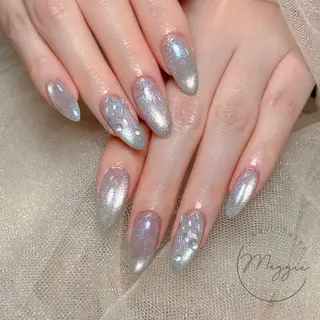 ネイル Maggie Nail🦩のネイルデザイン
