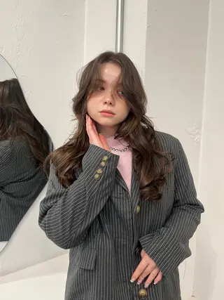 ロング ボブパーマ🥣KON コンナツミのヘアスタイル