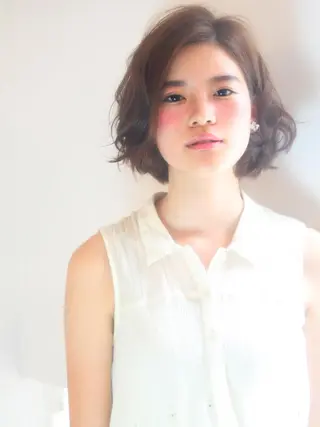 ショート カラー 近藤 裕紀子のヘアスタイル