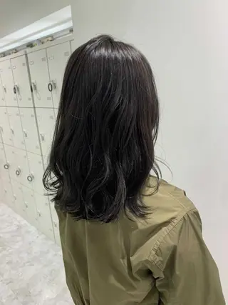 セミロング カラー パーマ ヘアアレンジ ネイル マツエク・マツパ 韓国風ベージュ🤎 赤みなし🌿横浜🤎のヘアスタイル