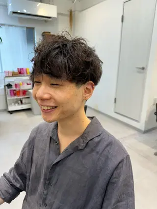 ショート パーマ メンズ 似合う髪型見つけます AYAKAのヘアスタイル