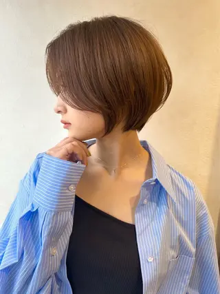 ショート レイヤーダブルカラー KYONのヘアスタイル