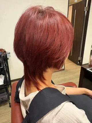 ショート カラー 宮田 結葉のヘアスタイル
