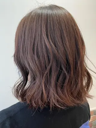ミディアム カラー 透明感カラー 🩶🩵🩷AIRIのヘアスタイル