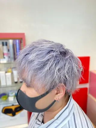 メンズ ゆぴ☾/推しカラー /ハイトーンのヘアスタイル