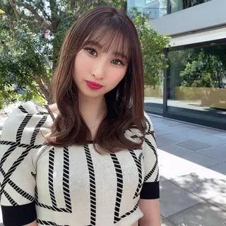 ミディアム カラー 透明感カラー✂︎ /縮毛矯正/YUKAのヘアスタイル