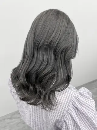 カラー MYRTLE Mifūのヘアスタイル