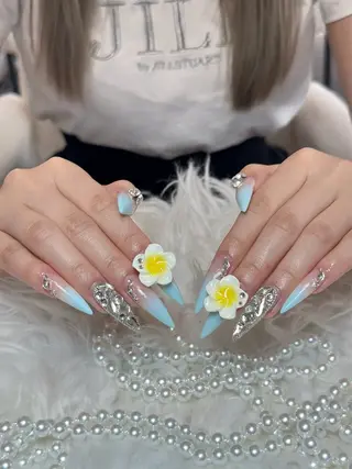 ネイル Eli Eli 新宿のネイルデザイン