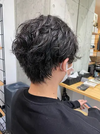 パーマ メンズ 似合う髪型見つけます AYAKAのヘアスタイル