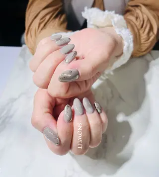 ネイル SNOW LITのネイルデザイン