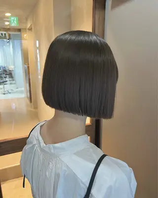 ミディアム カラー akane/ボブ /ブラウンベージュのヘアスタイル