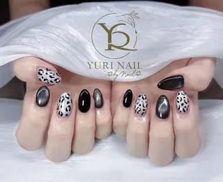 ネイル YURI Nail NARITAのネイルデザイン