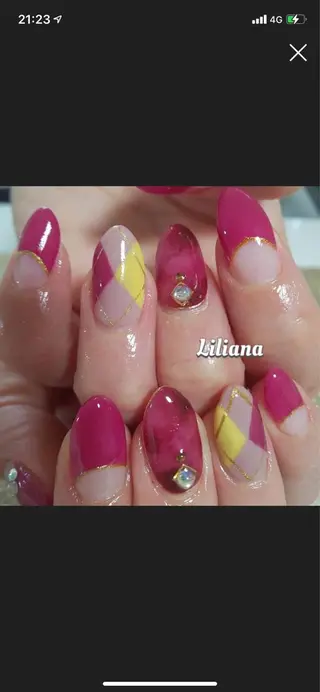 ネイル 艶々の美爪を〜 【リリアーナ】のネイルデザイン