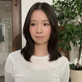ミディアム 高原 優のヘアスタイル