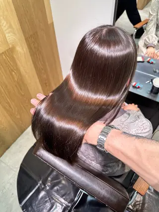 ロング 縮毛矯正🌝髪質改善 🌝一条龍輝のヘアスタイル