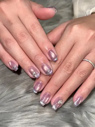 ネイル Momoka 🍑🎀のネイルデザイン