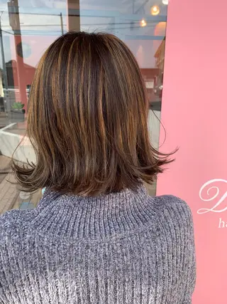 ミディアム ユウ イチのヘアスタイル