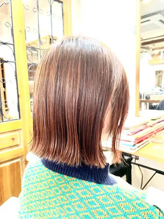 ミディアム 山木 裕子のヘアスタイル