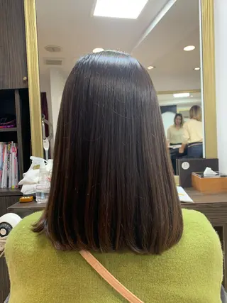 ミディアム 蓼沼 由莉のヘアスタイル