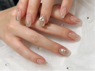 ネイル RUBYネイルサロン 9Caratsのネイルデザイン