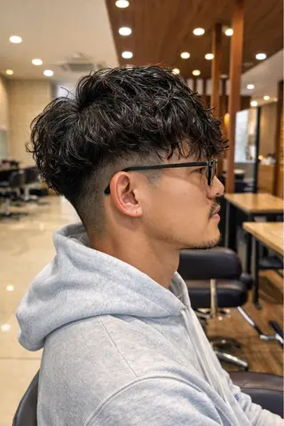 ショート パーマ メンズ レディースカットモ デル募集中KAITOのヘアスタイル
