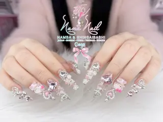 セミロング Linanail Nambaのマツエク・マツパデザイン