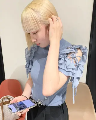 カラー kanta 梅田 韓国ハイトーンのヘアスタイル