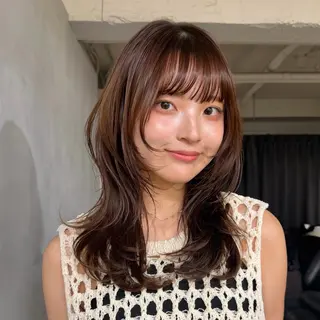 セミロング カラー SAKI 新宿のヘアスタイル