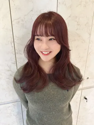 セミロング カラー Akane レイヤー/艶カラーのヘアスタイル