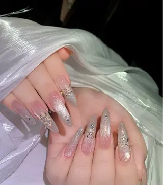 ネイル D-BEAUTY Nailsalonのネイルデザイン