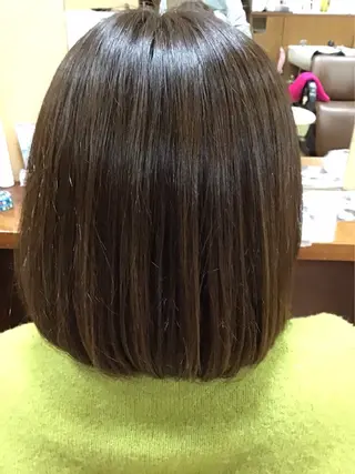 ミディアム スギモト ヤスゾウのヘアスタイル
